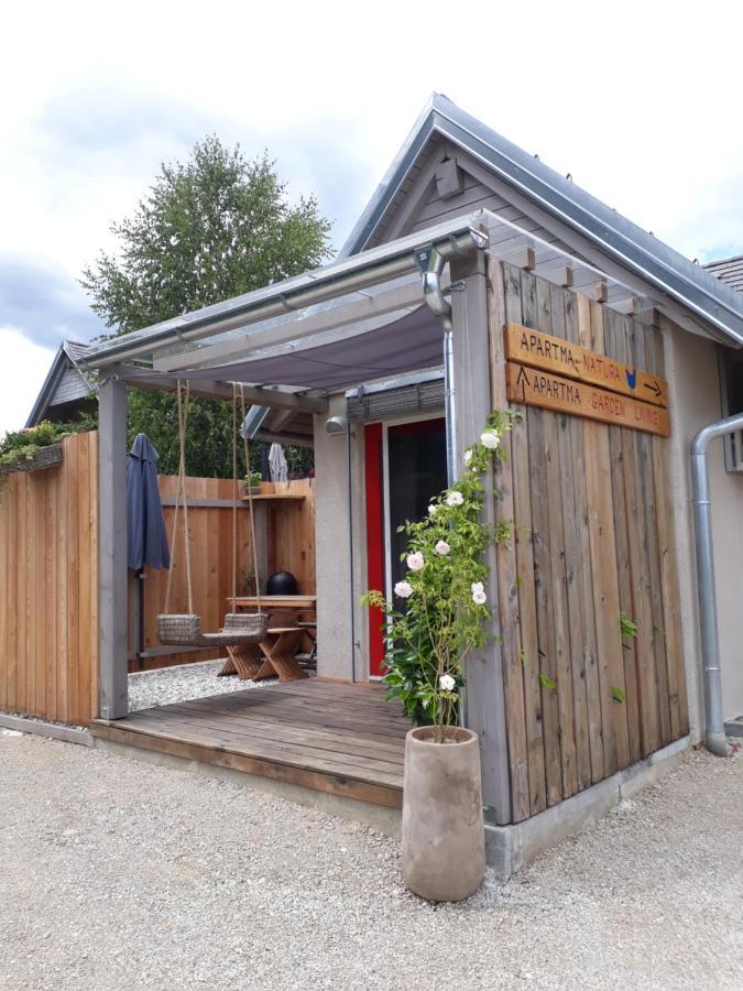Garden Living Apartment Блед Екстериор снимка
